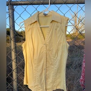 Ann Taylor Pale Yellow Sleeveless Collared Button-Front Blouse